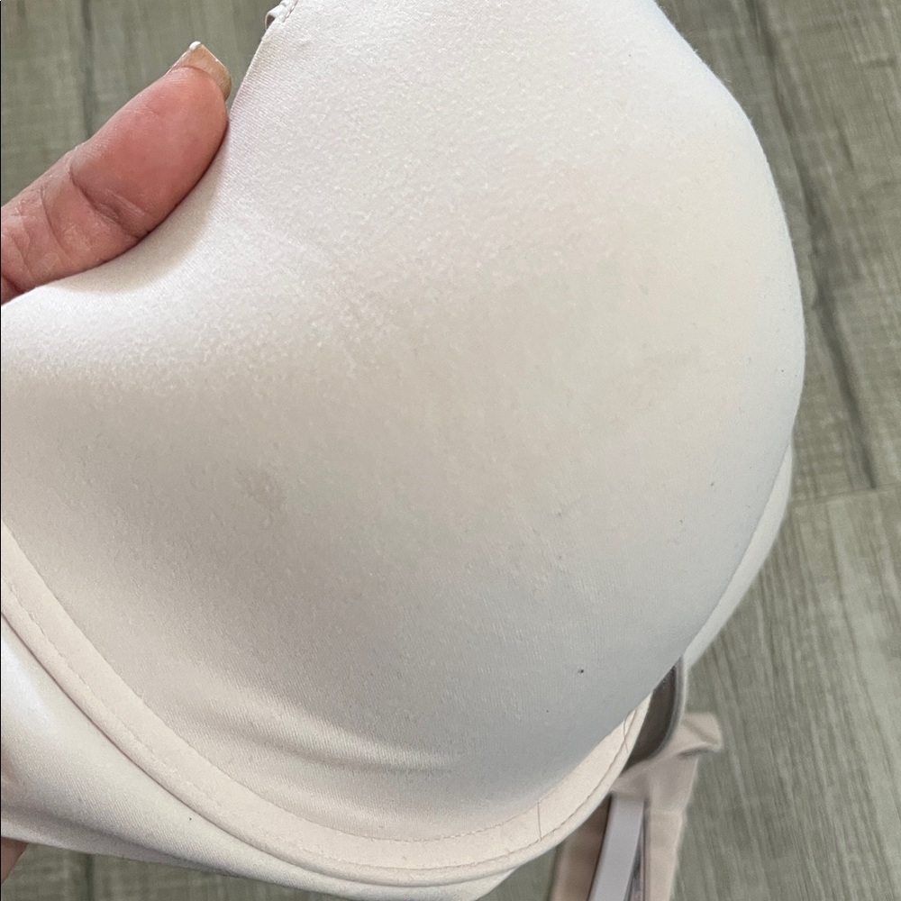 Victoria's Secret Light Pink Bra - Picture 8 of 10
